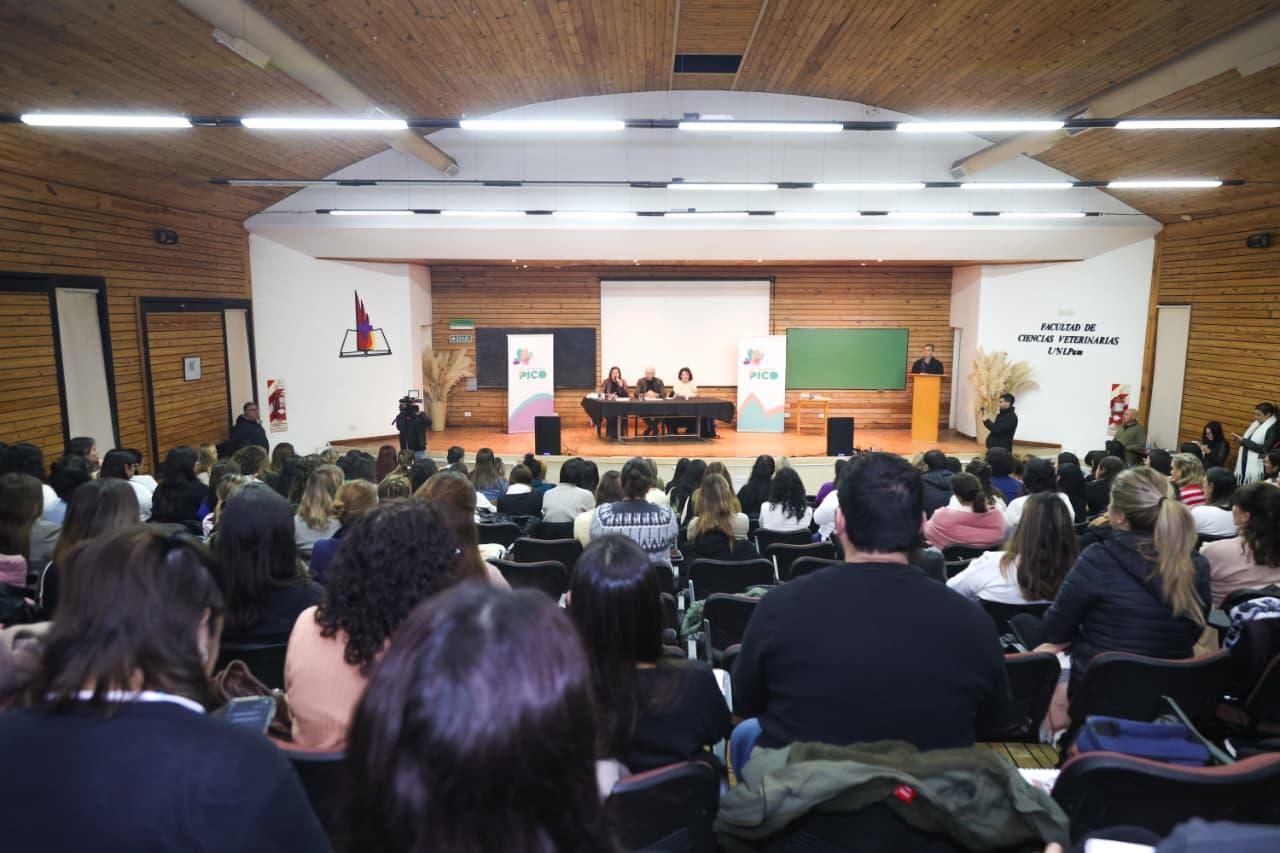 CAPACITACIÓN SOBRE INTERVENCIÓN SOCIAL