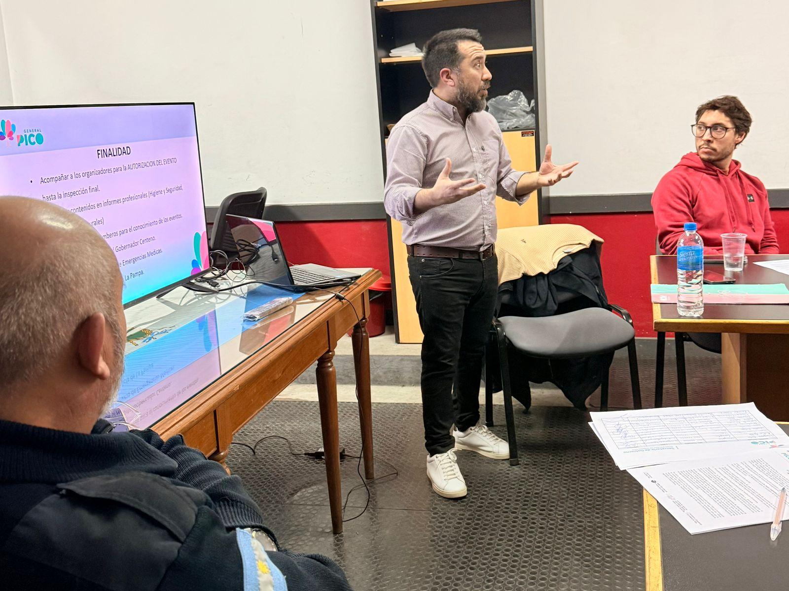 CON VARIOS TEMAS EN AGENDA, SE LLEVÓ A CABO UNA NUEVA REUNIÓN DE LA JUNTA MUNICIPAL DE DEFENSA CIVIL