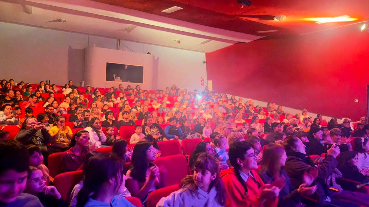 VACACIONES ARTÍSTICAS: FINALIZÓ OTRA EDICIÓN CON GRAN PARTICIPACIÓN DE LAS FAMILIAS PIQUENSES