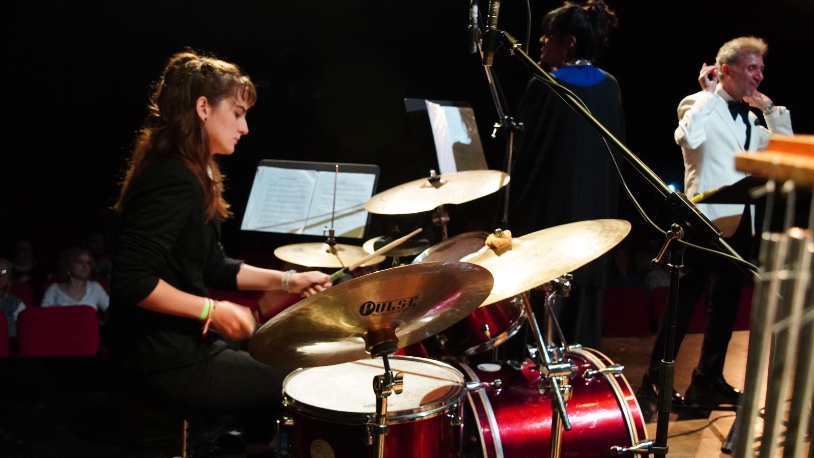 SUMATE A LOS ESPACIOS DE FORMACIÓN Y A LOS GRUPOS ESTABLES DE LA DIRECCIÓN DE GESTIÓN CULTURAL