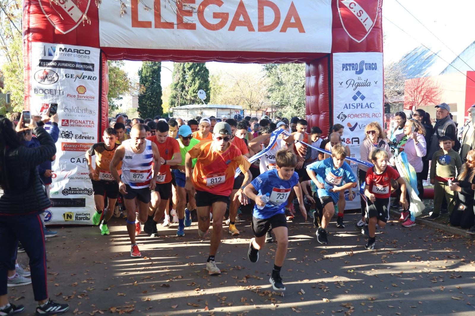 MÁS DE 400 DEPORTISTAS PARTICIPARON DE LA PRIMERA FECHA DE KILÓMETRO Y PICO